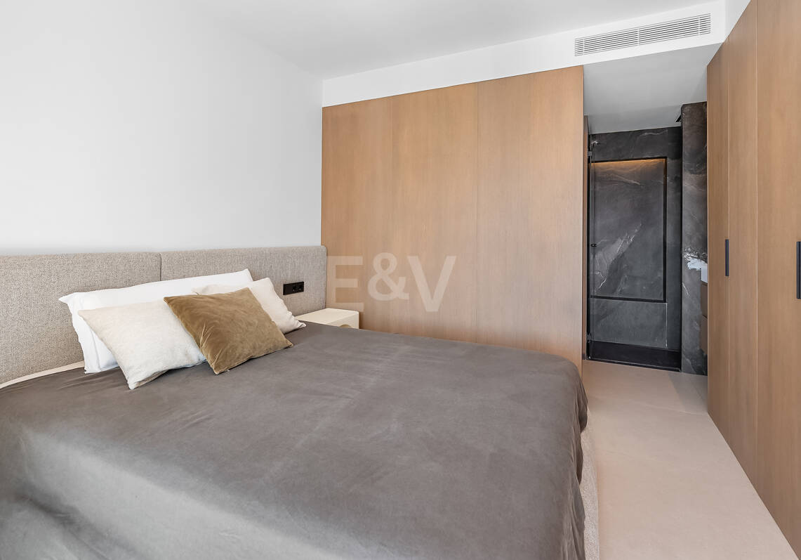 Elegancki Marbella Centre Apartament z basenem, Taras & amp; Licencja turystyczna