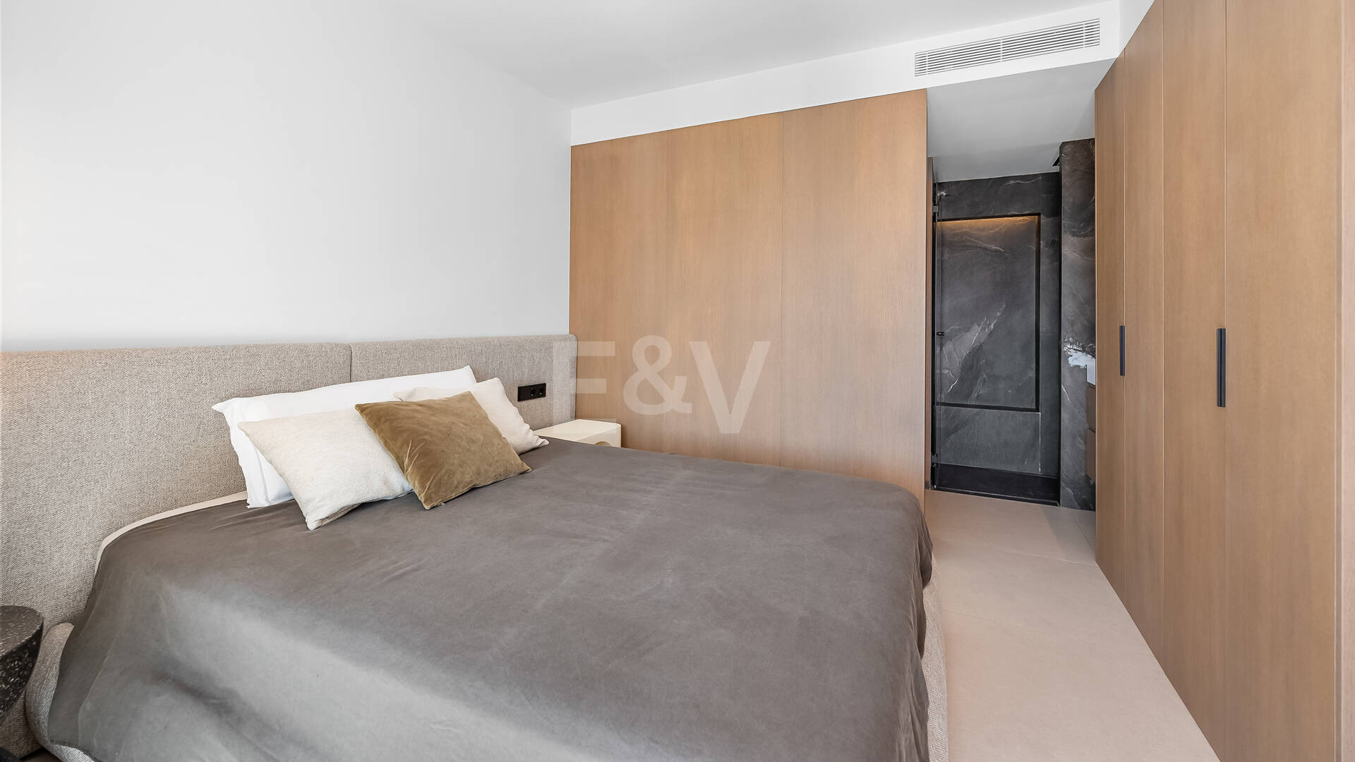 Elegantes Apartment im Zentrum von Marbella mit Pool, Terrasse und touristischer Lizenz