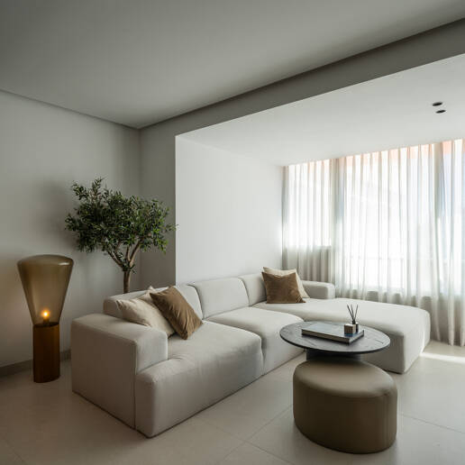 Elegantes Apartment mit Terrasse und Pool im Zentrum von Marbella