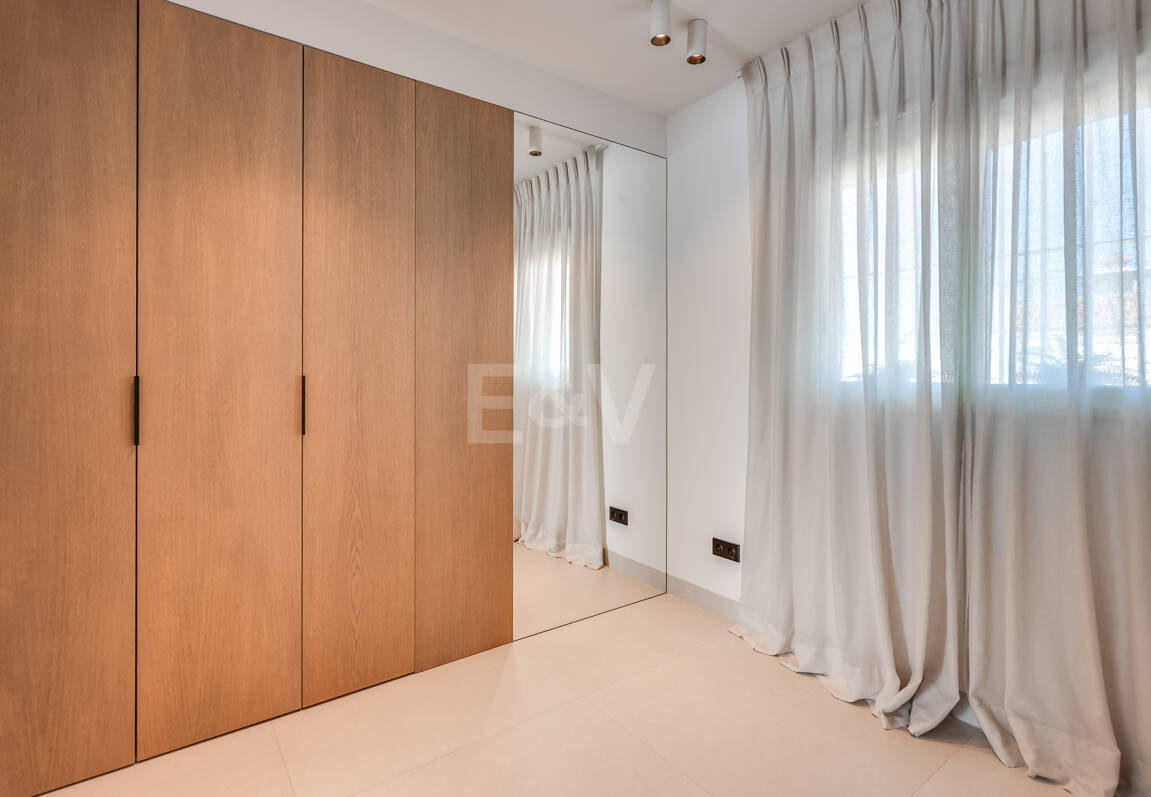 Elegantes Apartment im Zentrum von Marbella mit Pool, Terrasse und touristischer Lizenz