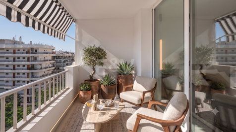 Elegant Marbella Centre Appartement avec piscine, Terrasse & Licence Touristique