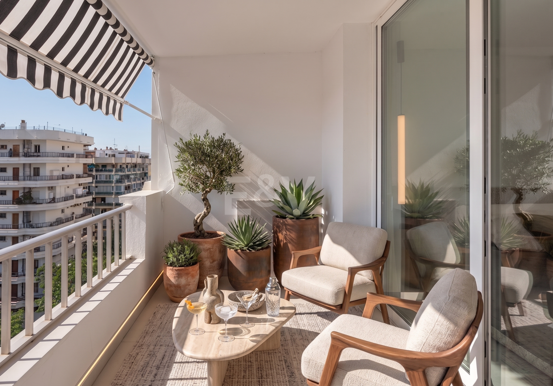 Elegancki Marbella Centre Apartament z basenem, Taras & amp; Licencja turystyczna