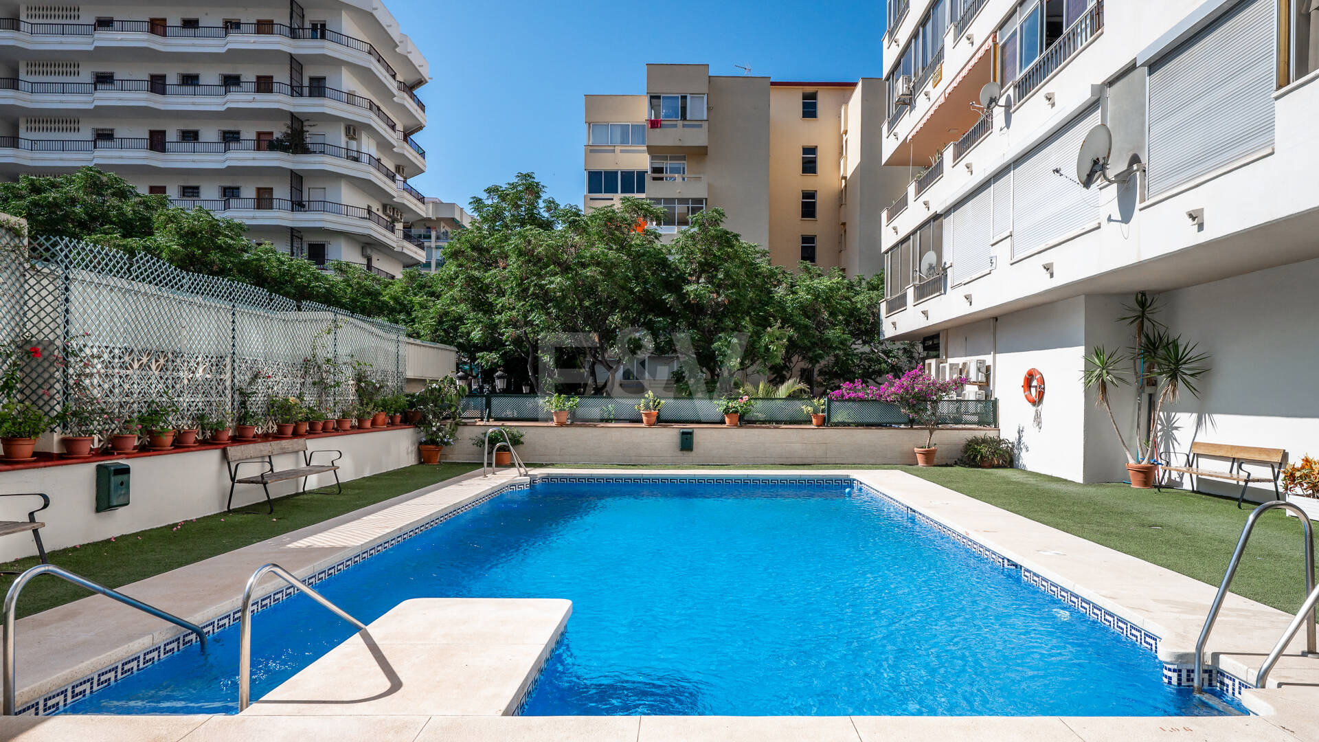 Elegantes Apartment im Zentrum von Marbella mit Pool, Terrasse und touristischer Lizenz