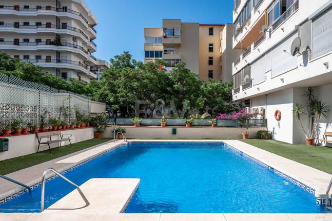 Elegantes Apartment im Zentrum von Marbella mit Pool, Terrasse und touristischer Lizenz