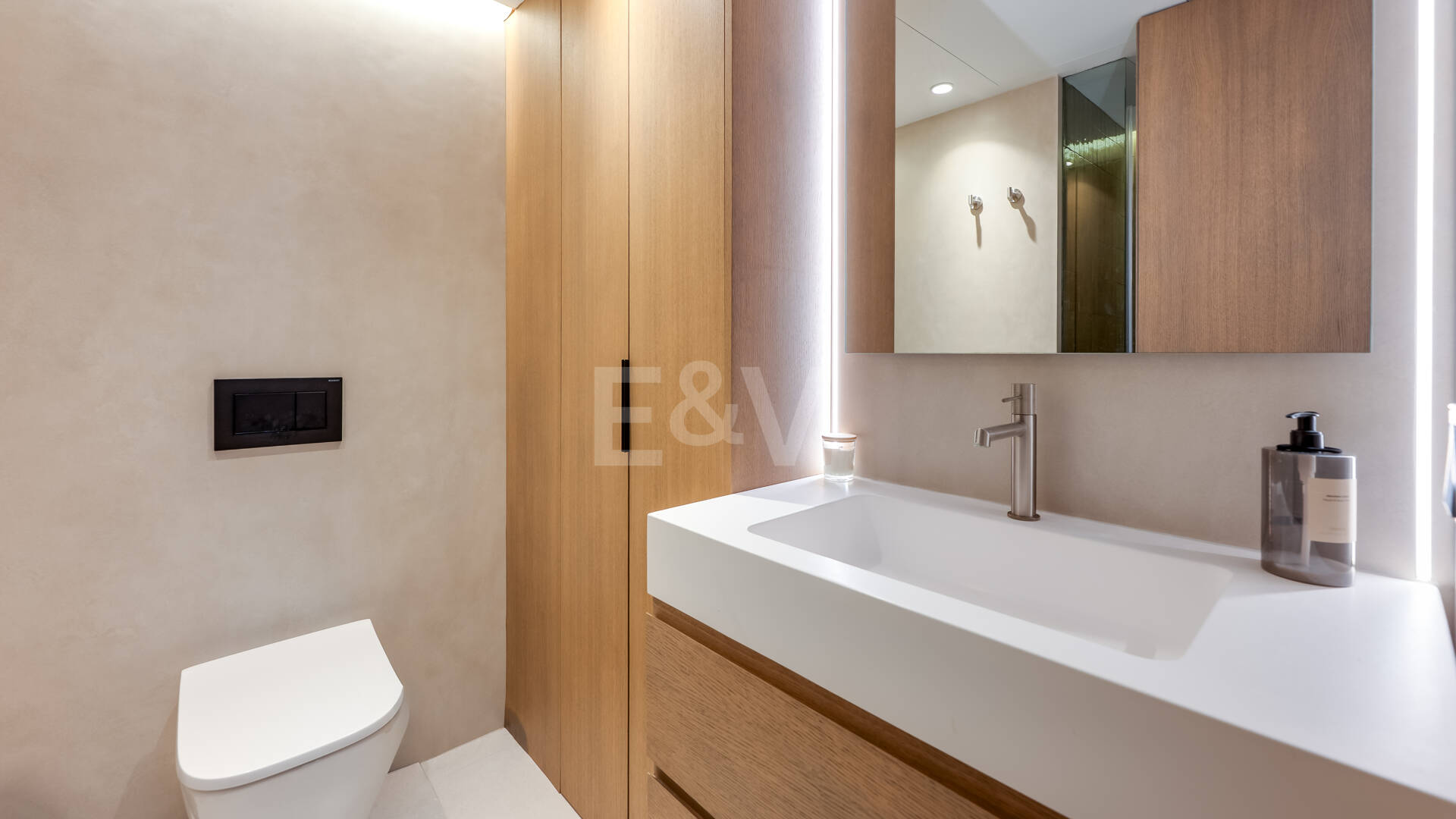 Elegantes Apartment im Zentrum von Marbella mit Pool, Terrasse und touristischer Lizenz