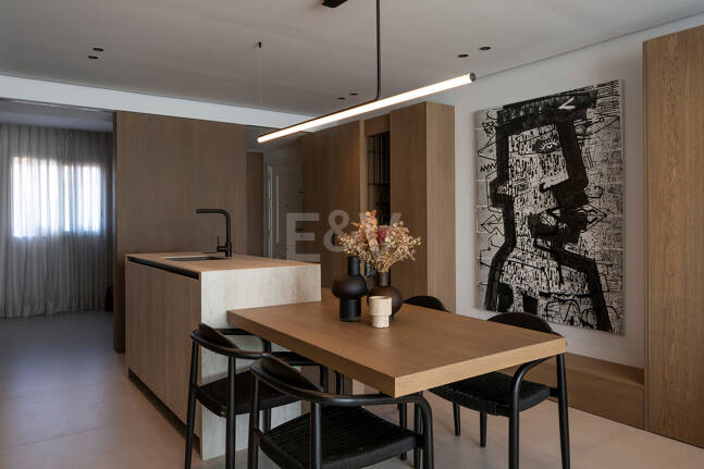 Elegantes Apartment mit Terrasse und Pool im Zentrum von Marbella