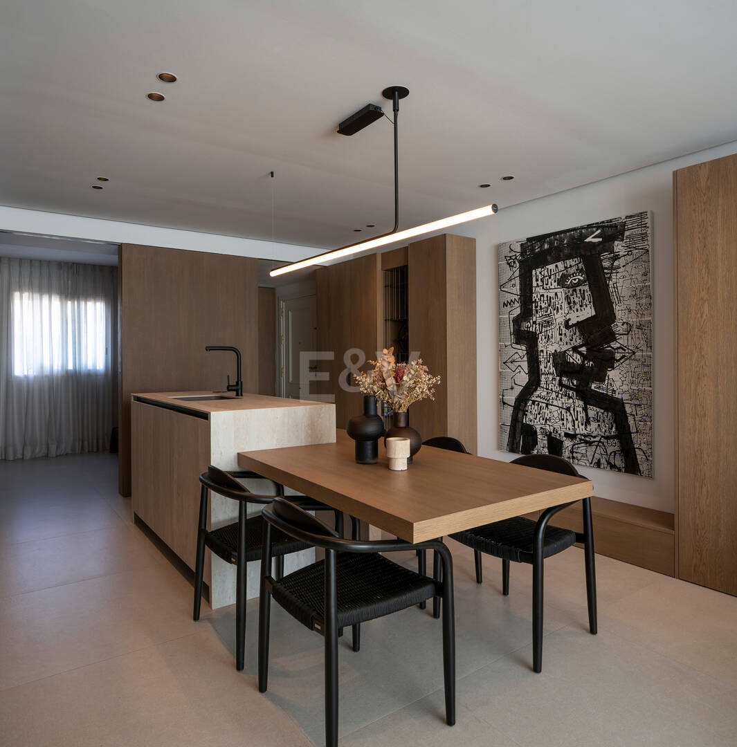 Elegantes Apartment mit Terrasse und Pool im Zentrum von Marbella