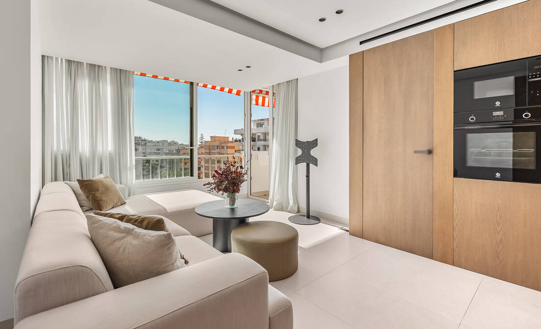 Elegantes Apartment mit Terrasse und Pool im Zentrum von Marbella