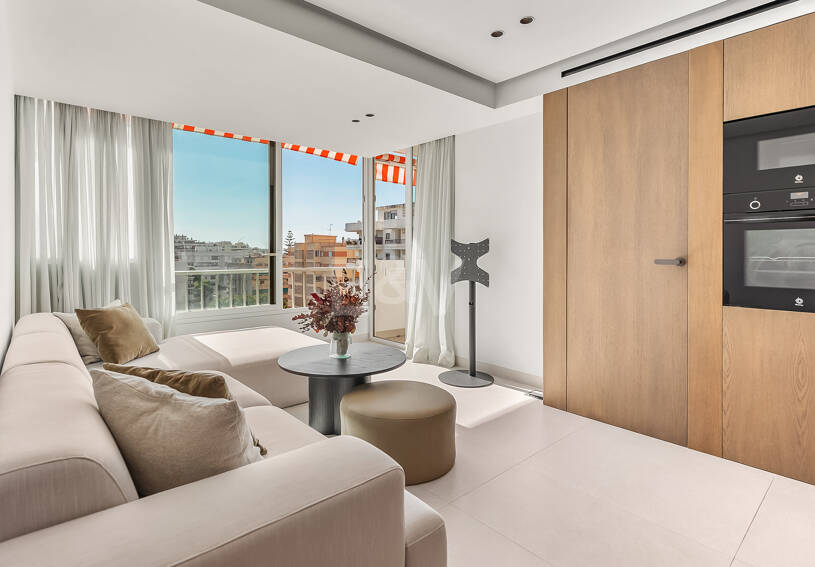 Elegant Apartment with Terrace and Pool in Marbella’s City Centre