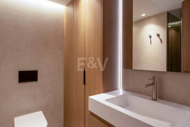 Elegantes Apartment mit Terrasse und Pool im Zentrum von Marbella