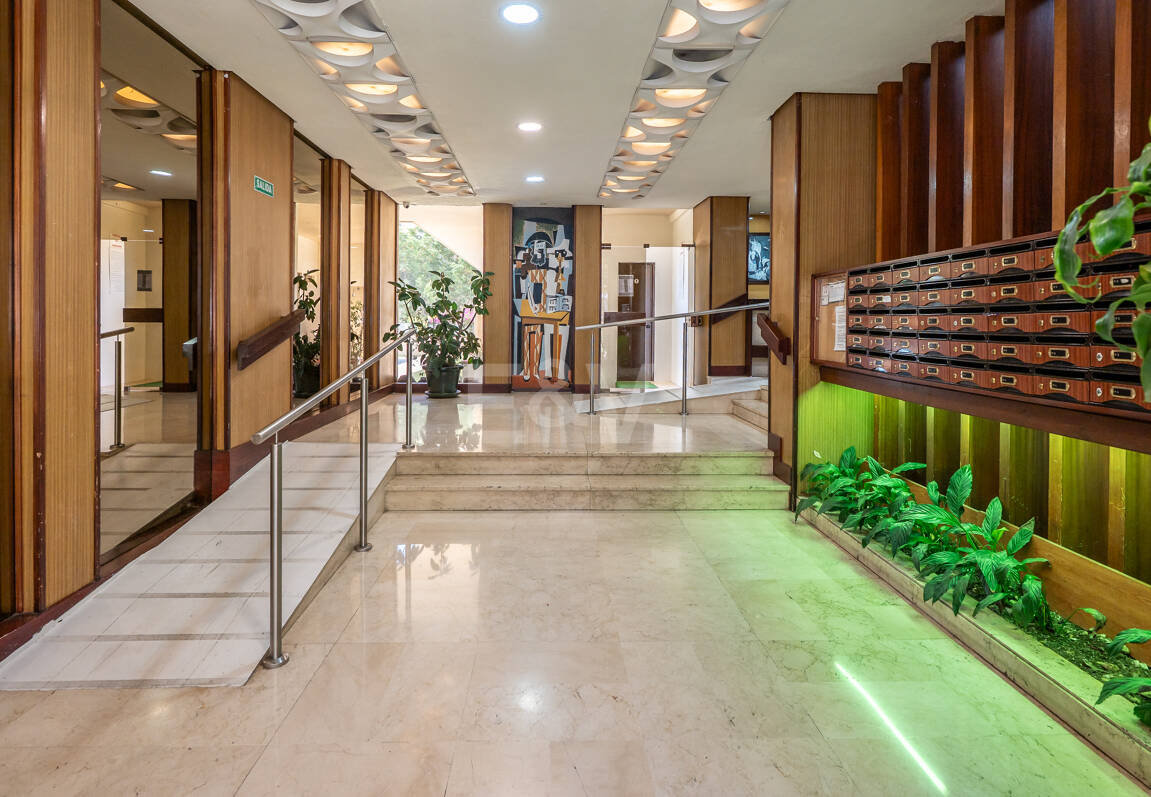 Elegantes Apartment im Zentrum von Marbella mit Pool, Terrasse und touristischer Lizenz