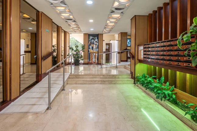 Elegantes Apartment im Zentrum von Marbella mit Pool, Terrasse und touristischer Lizenz