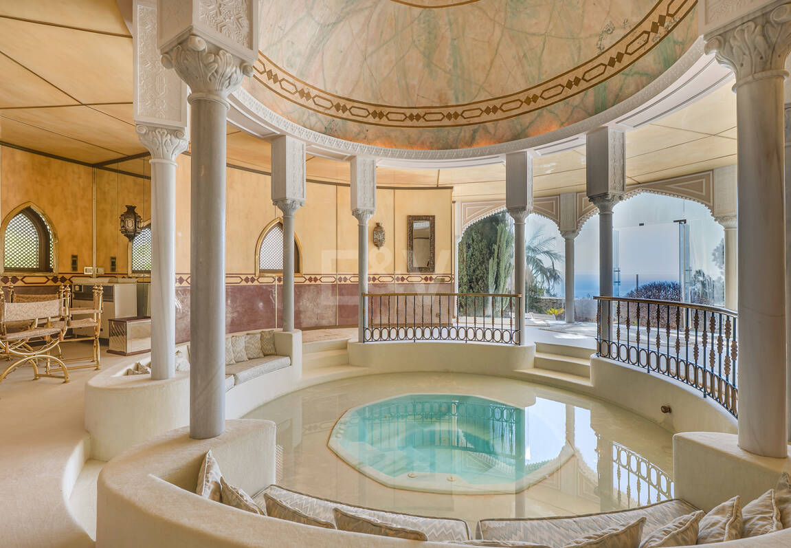 Casa Mandaluz: una majestuosa finca andaluza con vistas panorámicas