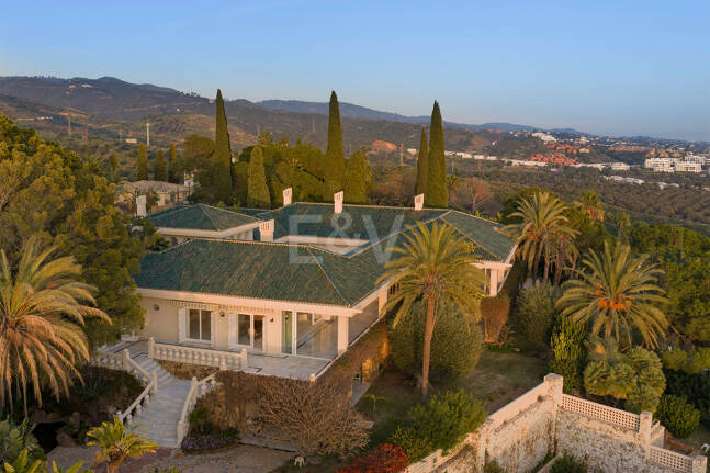 Casa Mandaluz: una majestuosa finca andaluza con vistas panorámicas