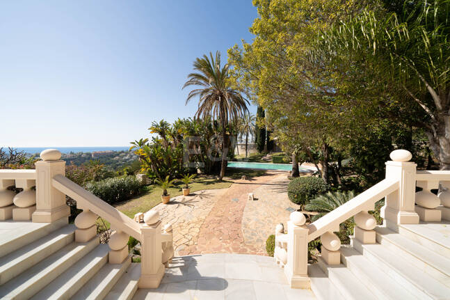 Casa Mandaluz: una majestuosa finca andaluza con vistas panorámicas