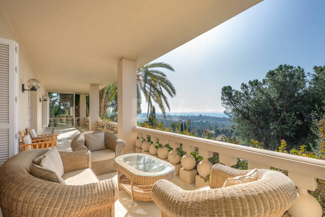 Casa Mandaluz: una majestuosa finca andaluza con vistas panorámicas