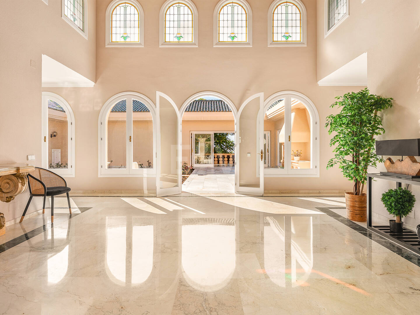 Casa Mandaluz: una majestuosa finca andaluza con vistas panorámicas