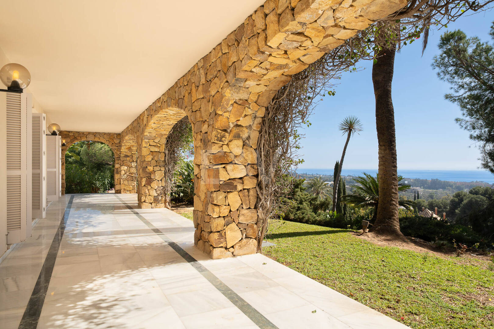 Casa Mandaluz: una majestuosa finca andaluza con vistas panorámicas