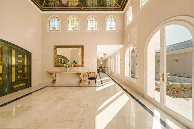 Casa Mandaluz: una majestuosa finca andaluza con vistas panorámicas