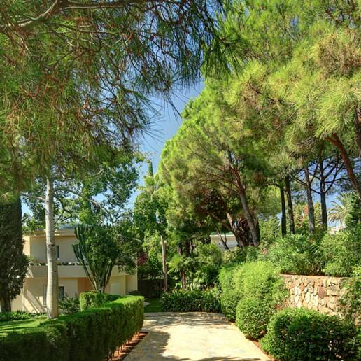 Moderne Villa mit Meerblick in einer privaten Wohnanlage, Rio Real