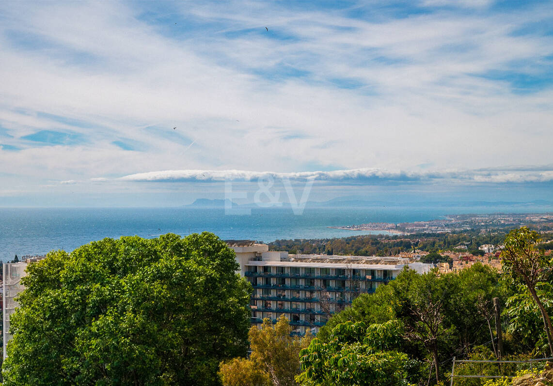 Andalusisch-stilvolle Villa mit Panoramablick auf das Meer und privatem Pool in La Montua