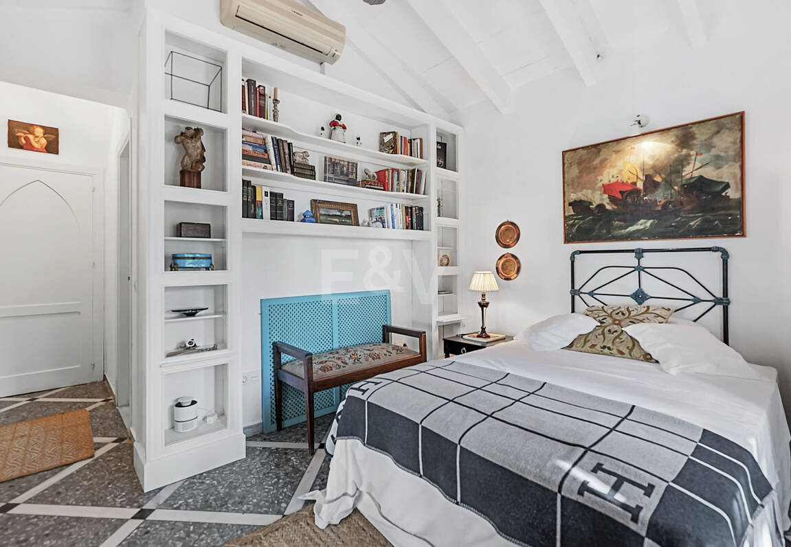 Andalusian Style Villa with Panoramic Sea Views and Private Pool in La Montua