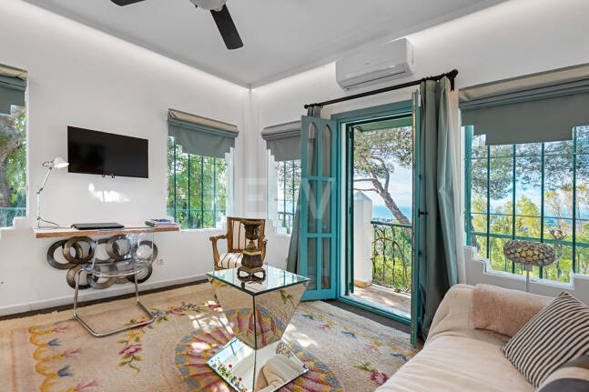 Andalusian Style Villa with Panoramic Sea Views and Private Pool in La Montua