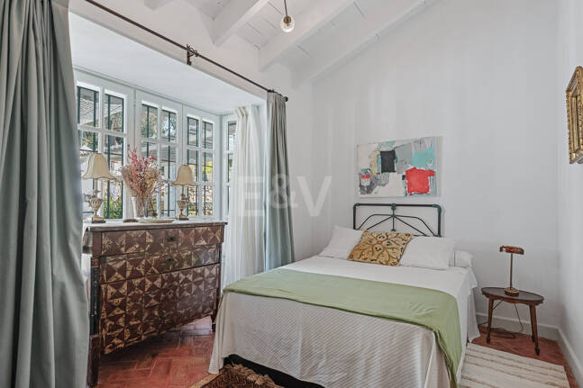 Andalusian Style Villa with Panoramic Sea Views and Private Pool in La Montua