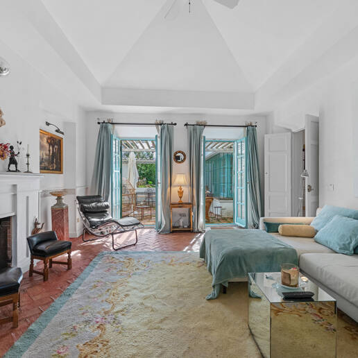 Andalusian Style Villa with Panoramic Sea Views and Private Pool in La Montua