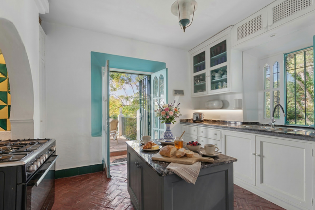 Andalusian Style Villa with Panoramic Sea Views and Private Pool in La Montua