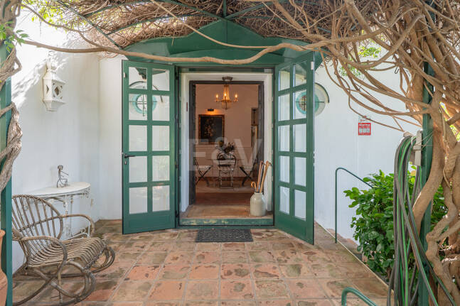 Andalusian Style Villa with Panoramic Sea Views and Private Pool in La Montua