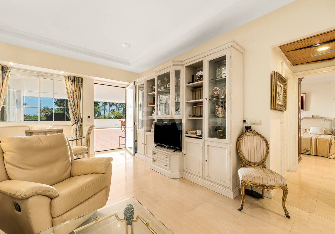 Inversión junto a la playa - Apartamento privado con gestión hotelera de alquiler en la Milla de Oro