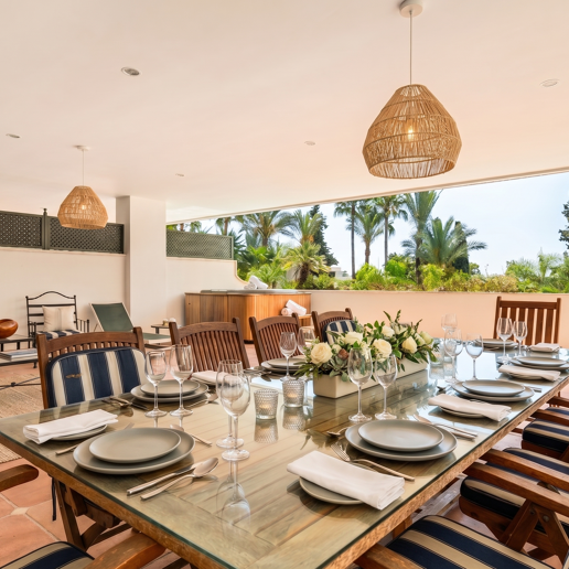 Beachside South-Facing Apartment with Large Terrace on the Golden Mile