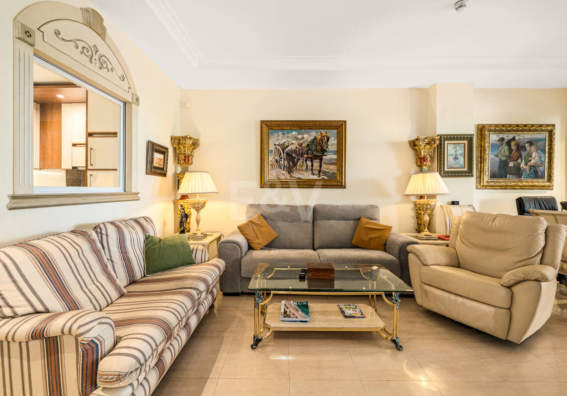 Inversión junto a la playa - Apartamento privado con gestión hotelera de alquiler en la Milla de Oro