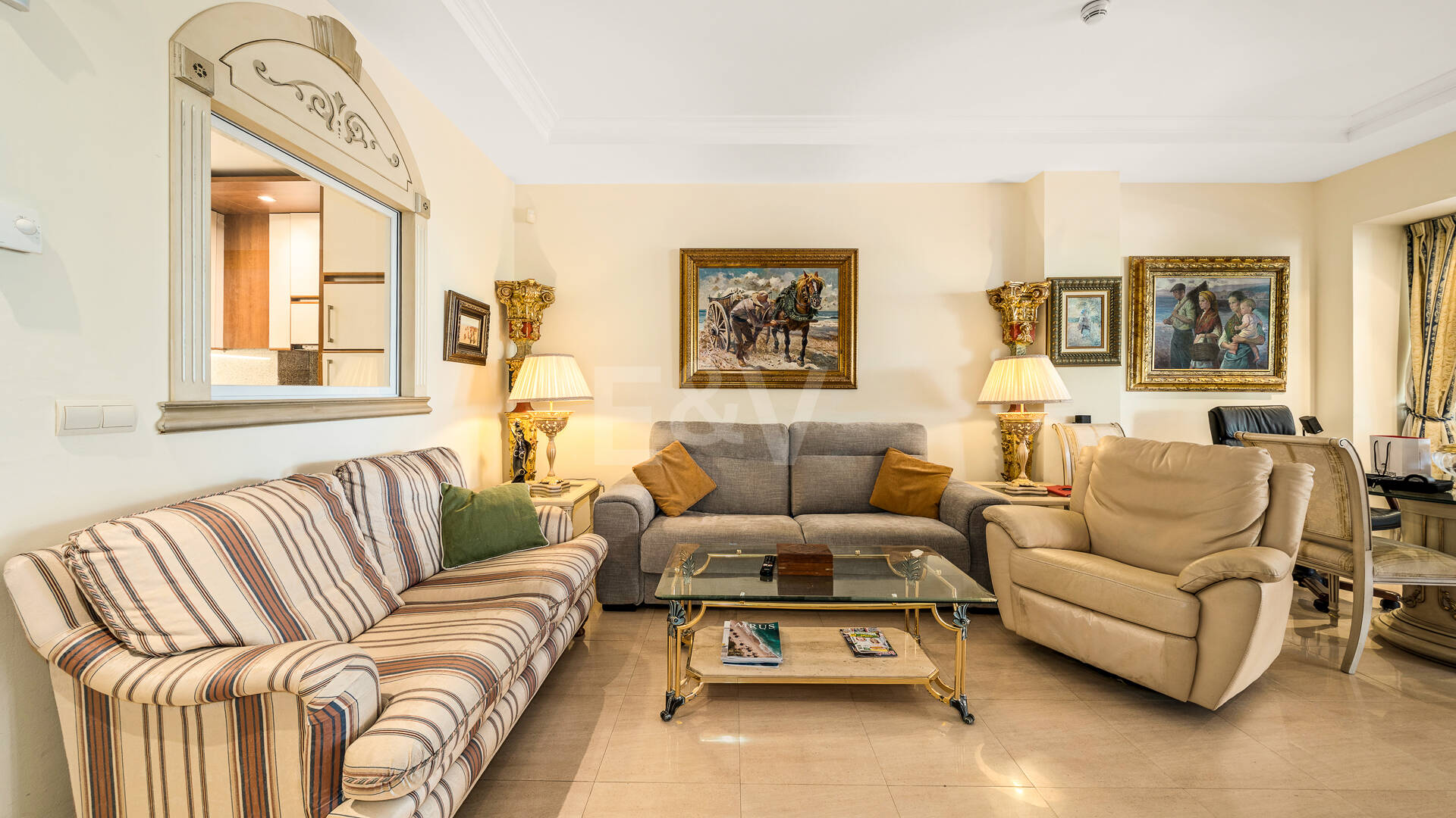 Beachside South-Facing Apartment with Large Terrace on the Golden Mile