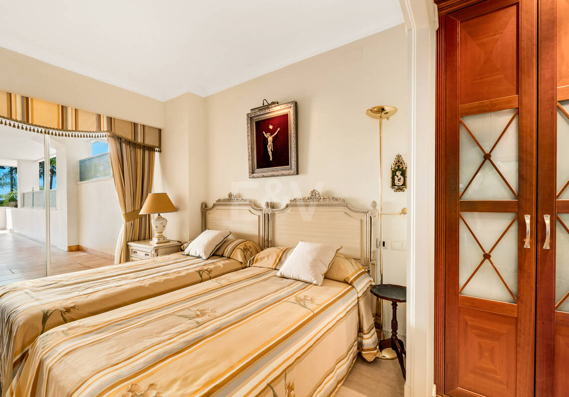 Inversión junto a la playa - Apartamento privado con gestión hotelera de alquiler en la Milla de Oro