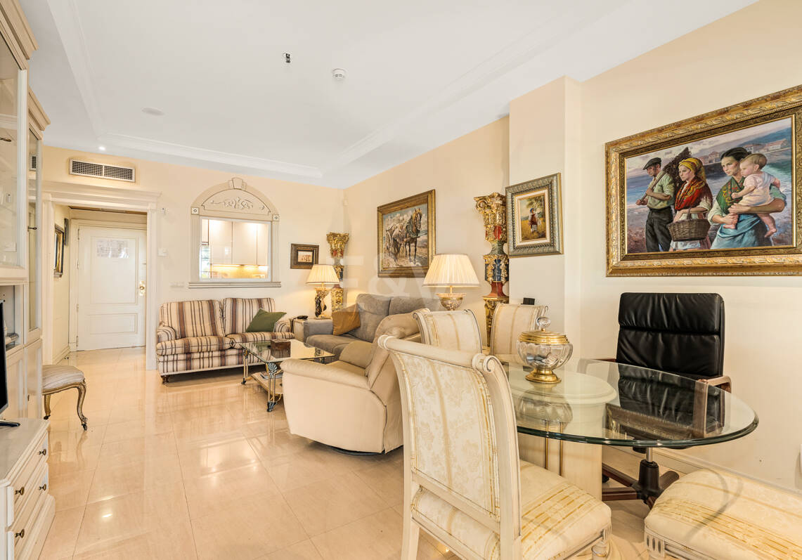 Inversión junto a la playa - Apartamento privado con gestión hotelera de alquiler en la Milla de Oro