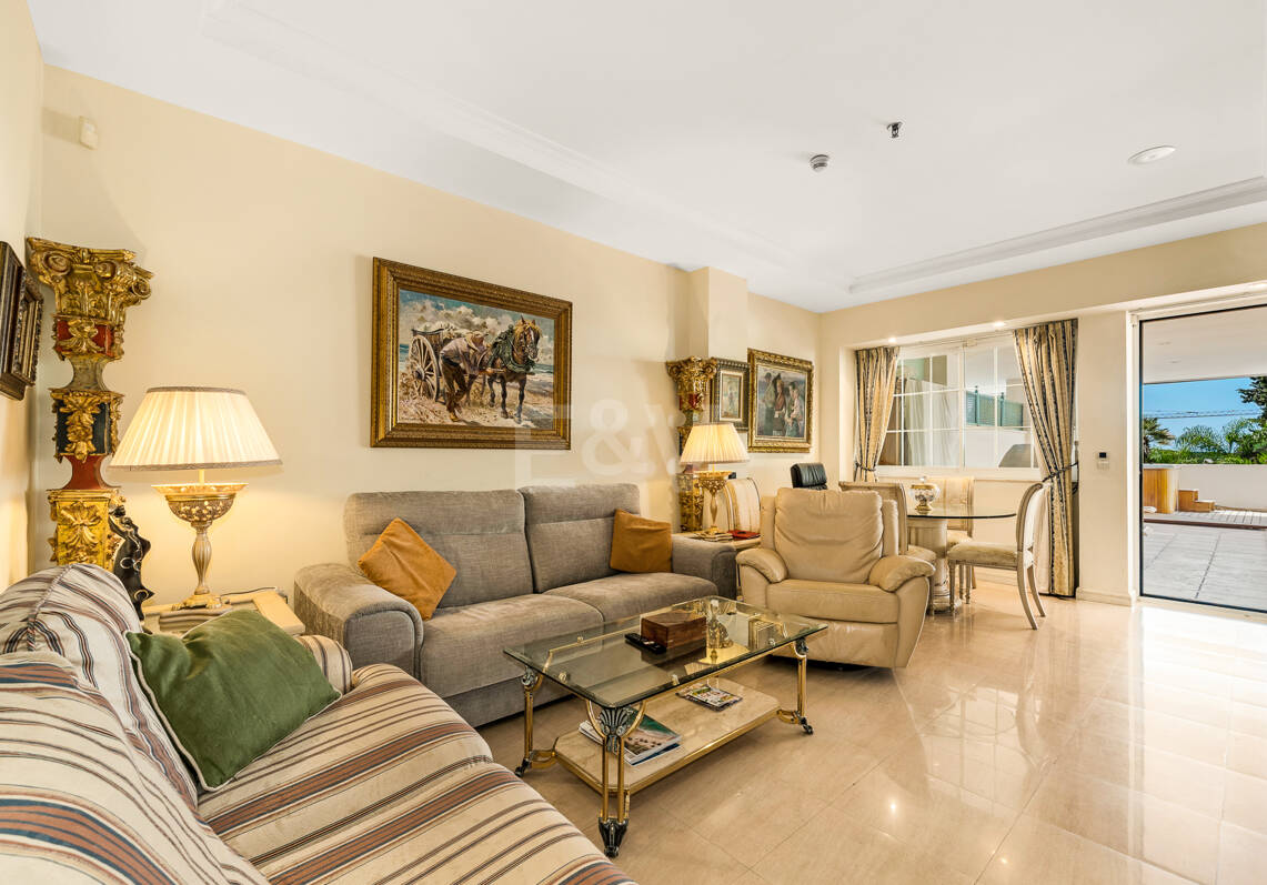 Inversión junto a la playa - Apartamento privado con gestión hotelera de alquiler en la Milla de Oro