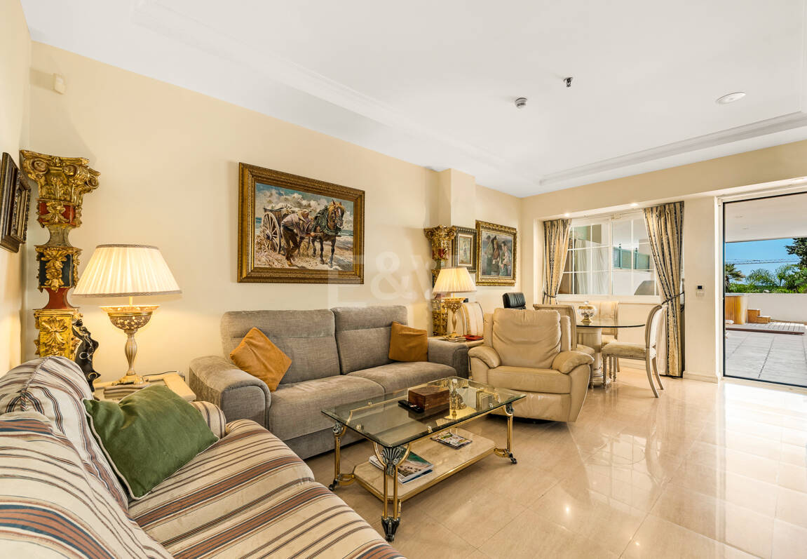Beachside South-Facing Apartment with Large Terrace on the Golden Mile