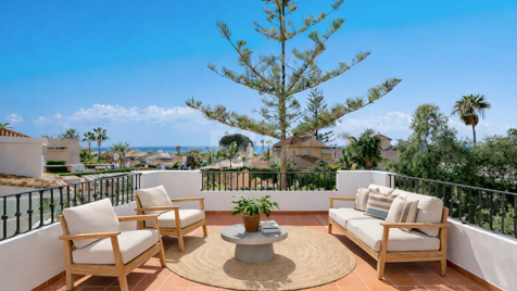 Villa avec appartement d'hôtes à Las Chapas Beach, Marbella Est