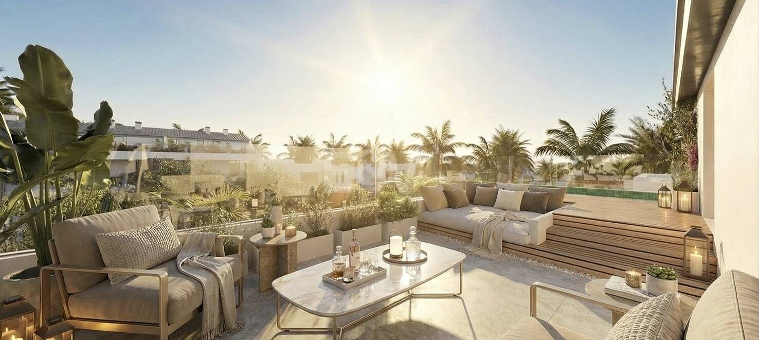 Five Star Living Minutes from the Beach and the City Centre