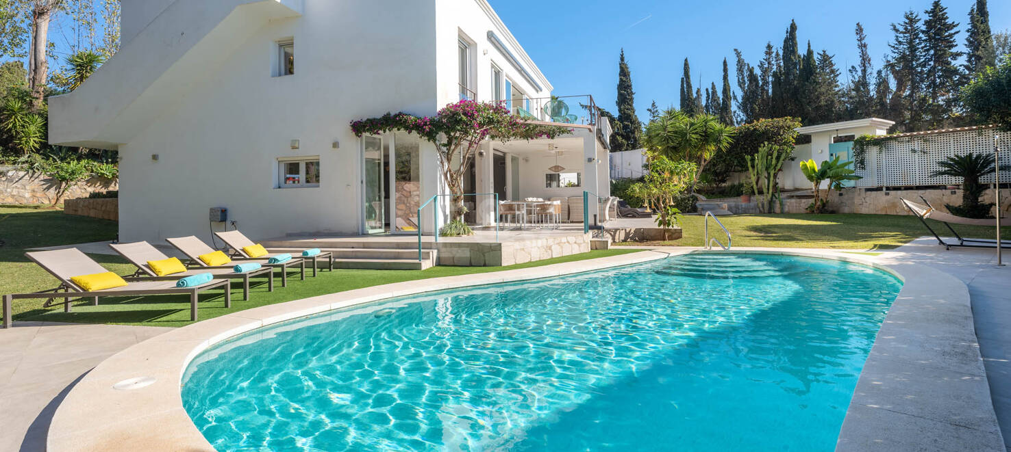 Moderne Familienvilla mit mediterranem Lebensstil