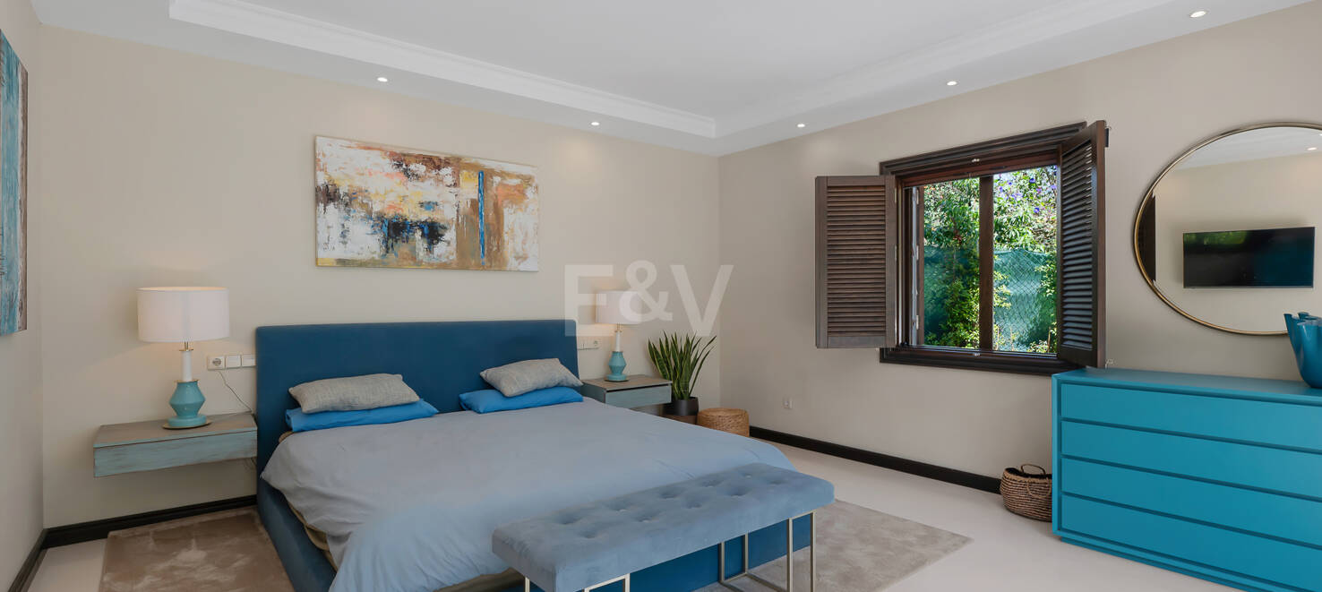 Charming Wooden House in Elviria, Marbella