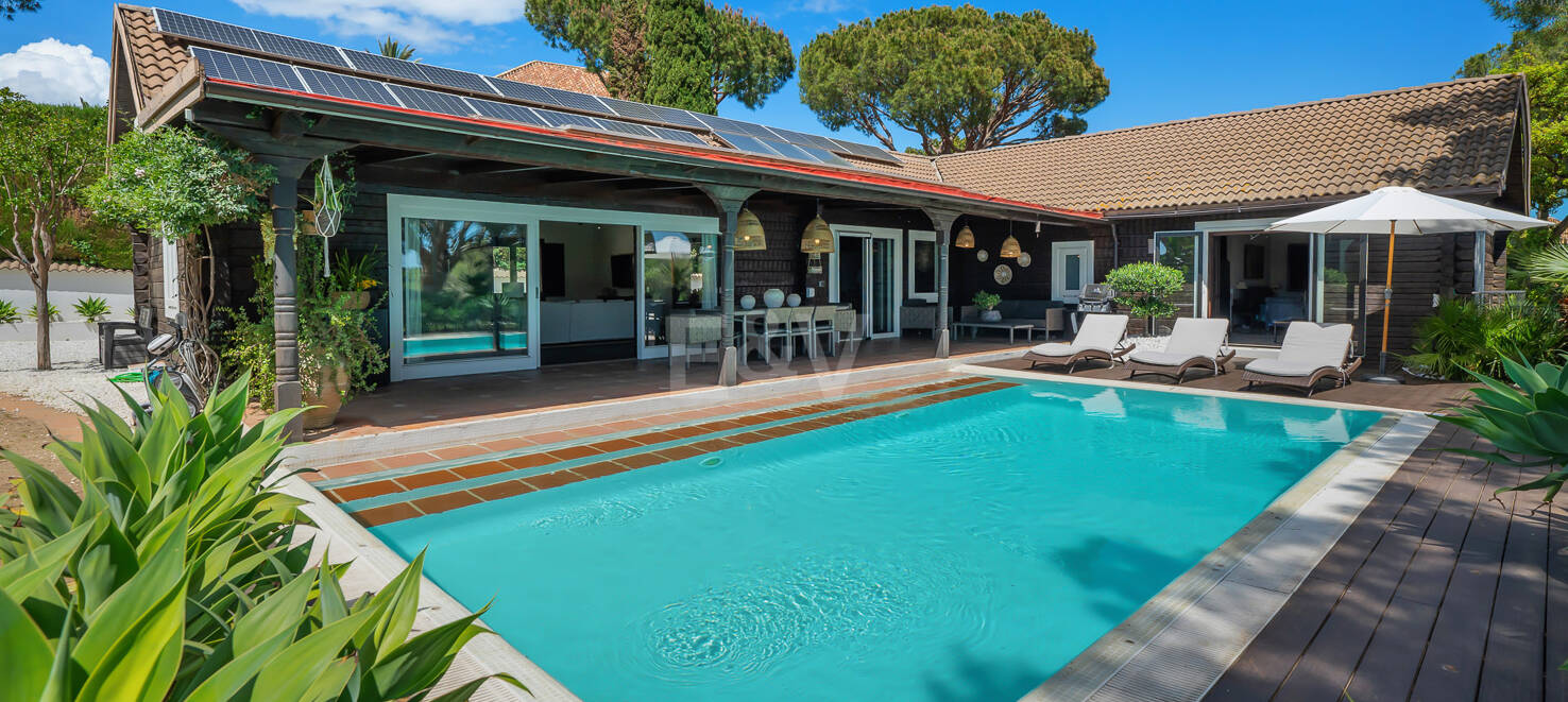 Charming Wooden House in Elviria, Marbella