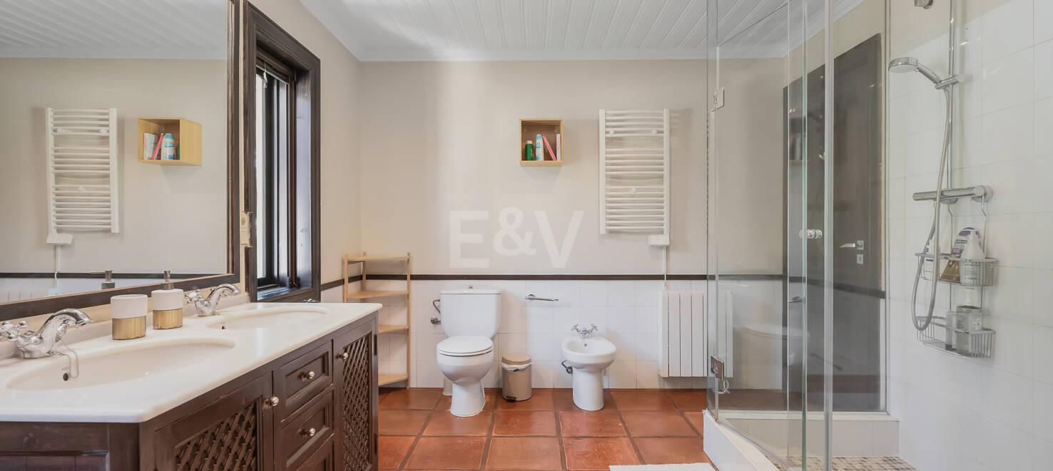 Charming Wooden House in Elviria, Marbella