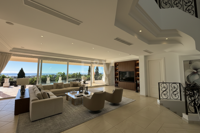 Exklusiv Villa i Los Flamingos Golf med klassisk design och Resort-Style bekvämligheter