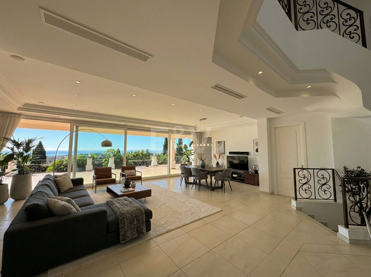 Exklusiv Villa i Los Flamingos Golf med klassisk design och Resort-Style bekvämligheter