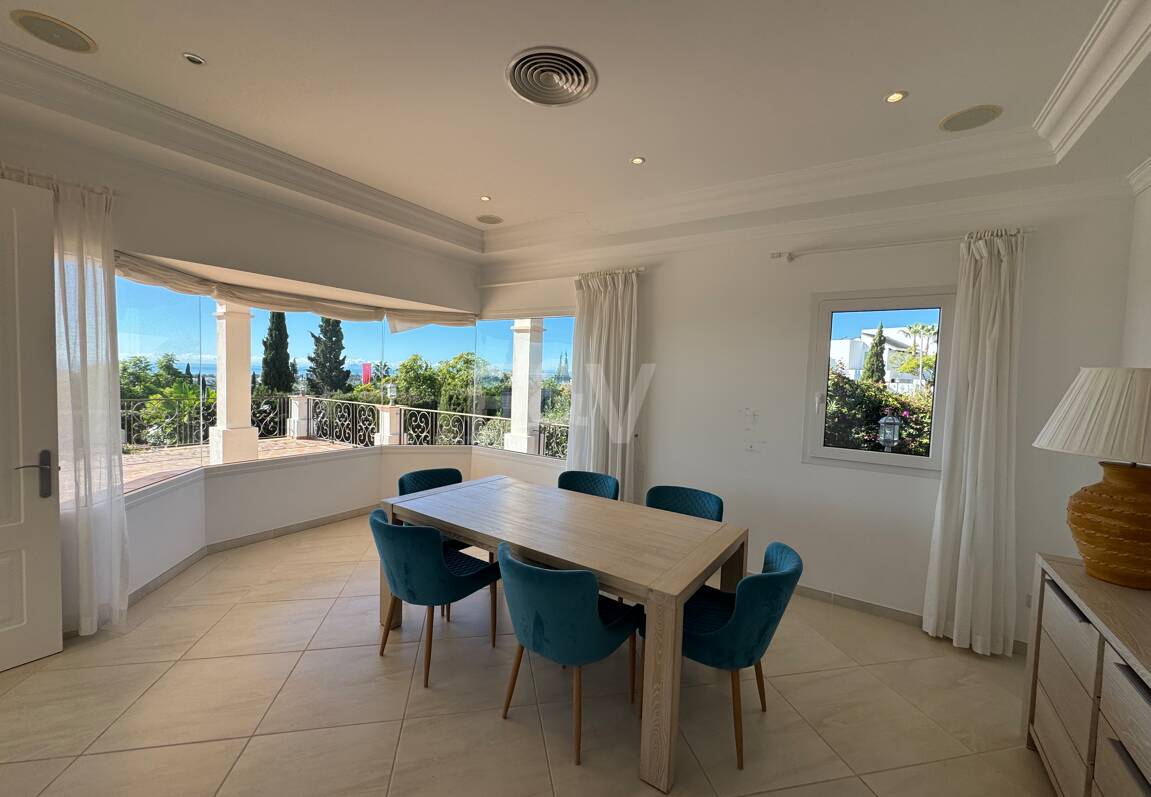 Exklusiv Villa i Los Flamingos Golf med klassisk design och Resort-Style bekvämligheter