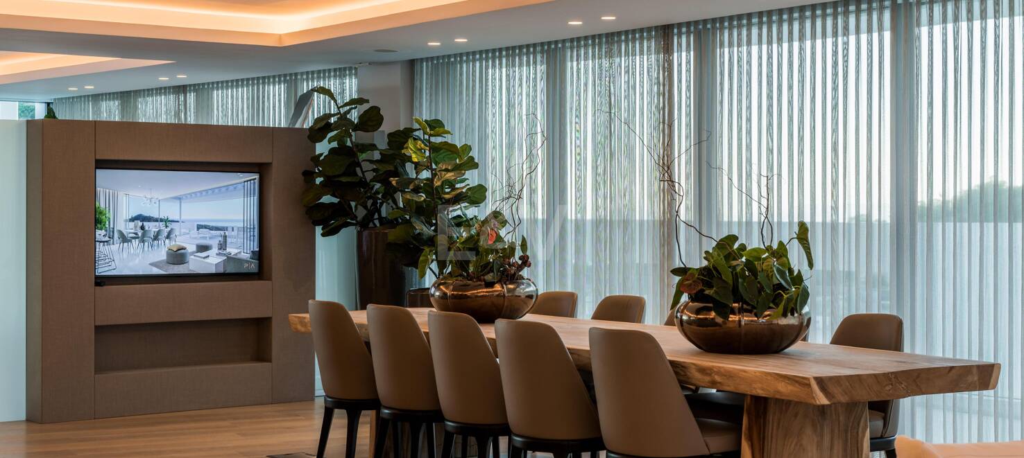 Exklusives, südlich ausgerichtetes Penthouse in Palo Alto Marbella mit Panoramablick auf das Meer