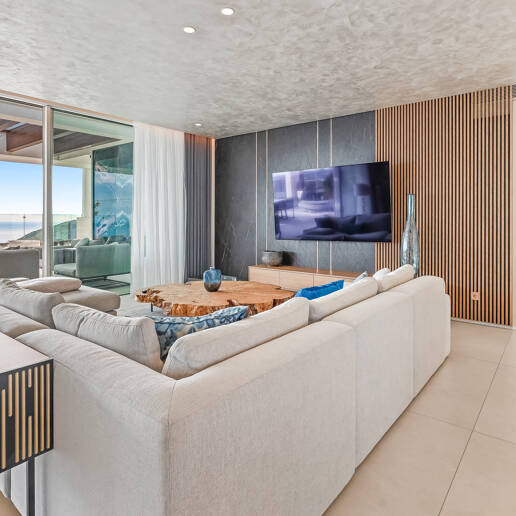 Exklusives, südlich ausgerichtetes Penthouse in Palo Alto Marbella mit Panoramablick auf das Meer